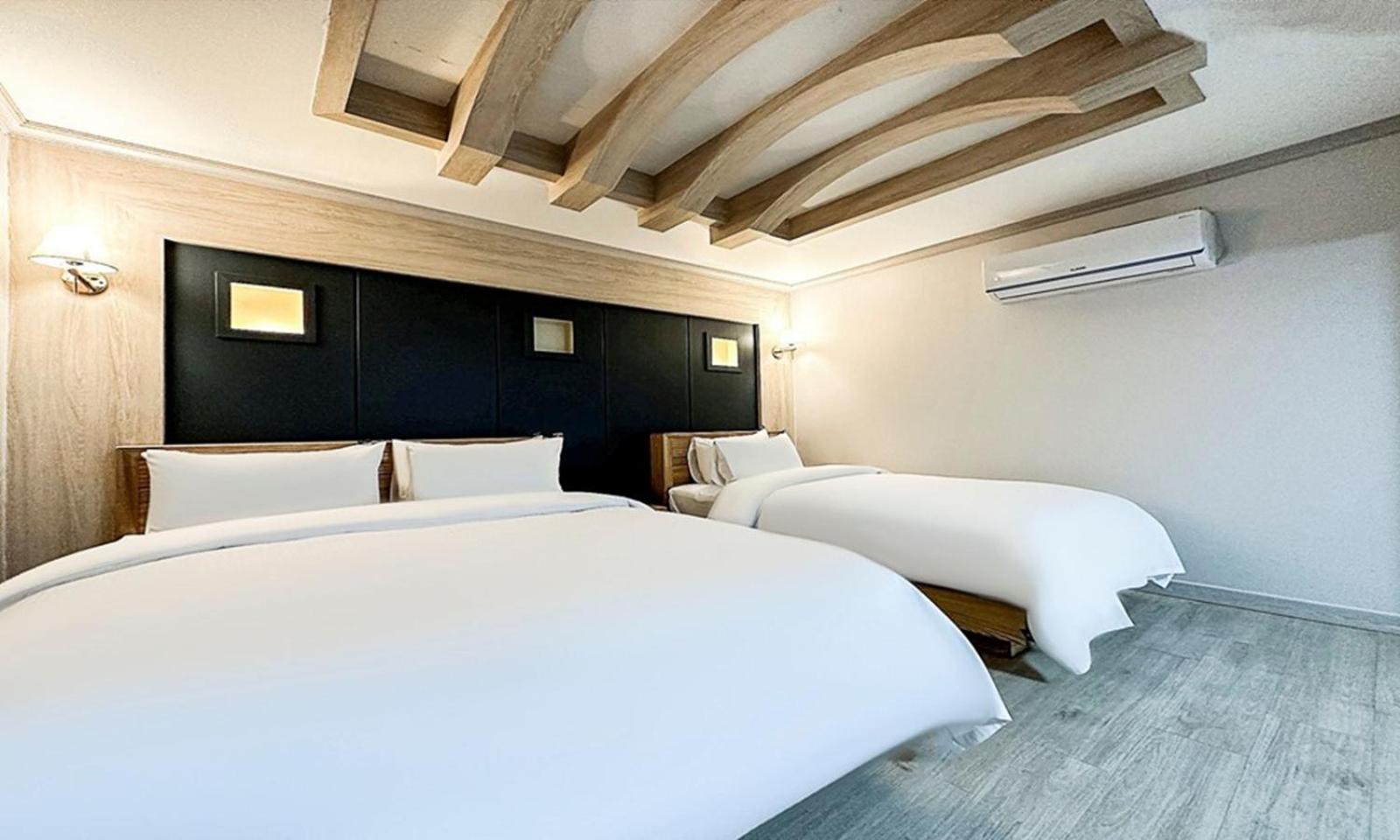 Gumi Time Hotel Екстер'єр фото