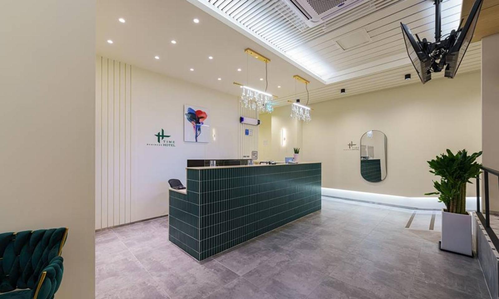 Gumi Time Hotel Екстер'єр фото