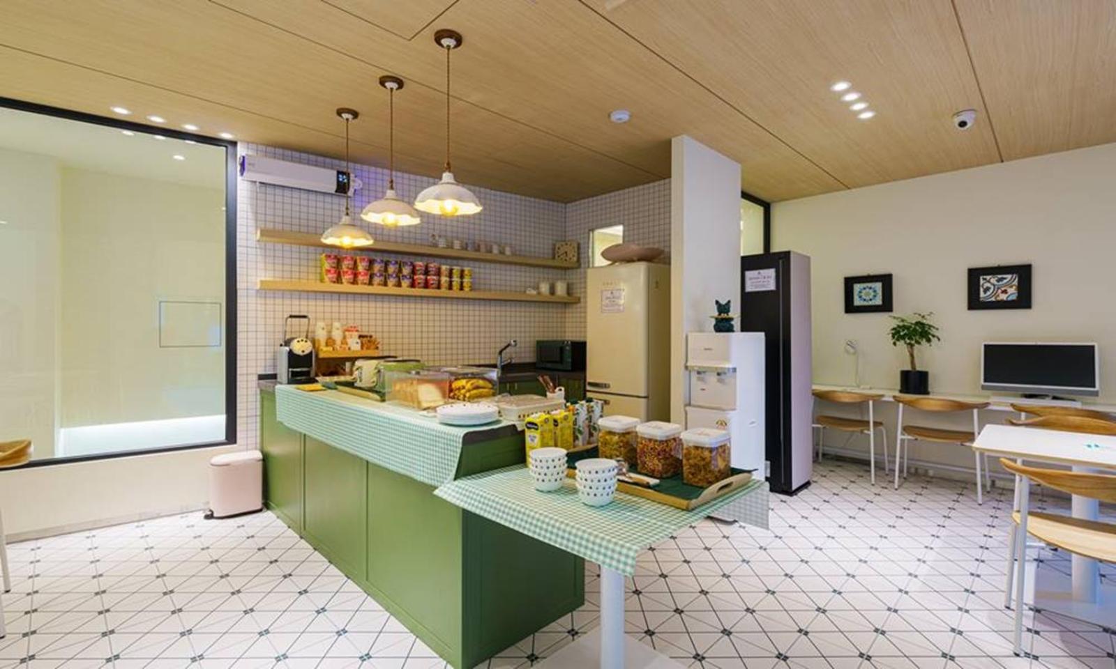 Gumi Time Hotel Екстер'єр фото